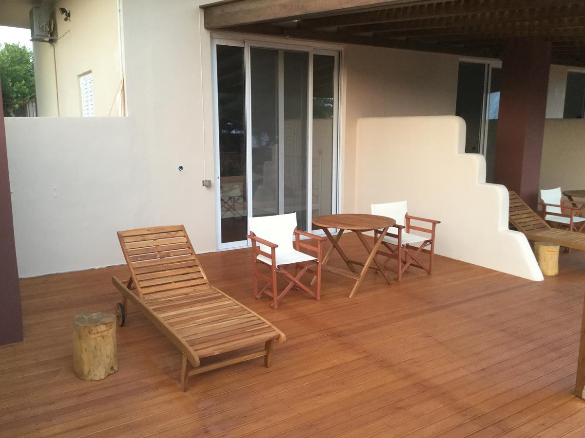 阿尔特弥斯套房酒店 Romanos  外观 照片